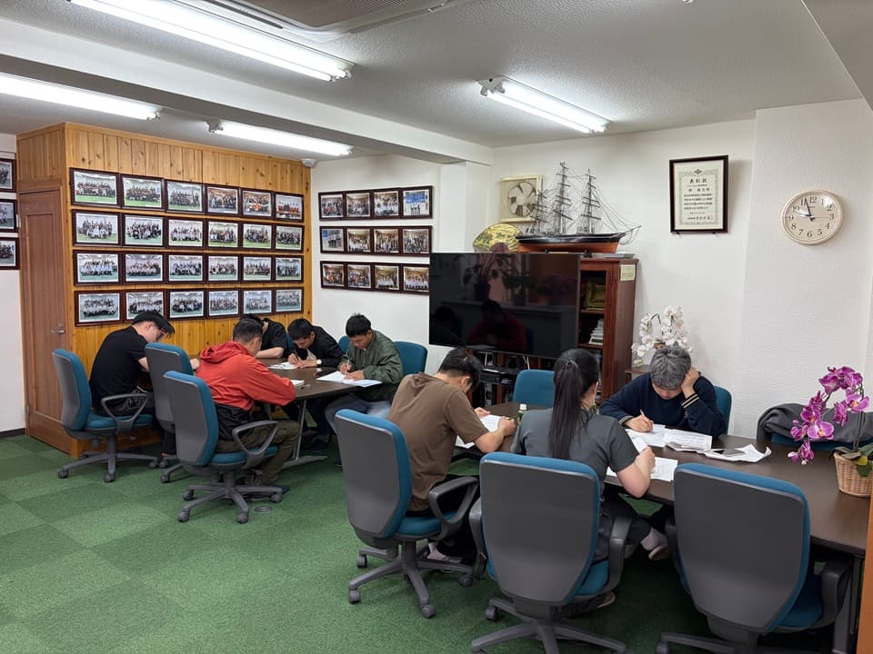 【学科試験対策】技能実習生向けの勉強会を開催!ソリューション協同組合の手厚い学習支援と高い合格率を維持するサポート体制